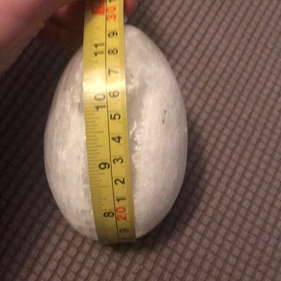 784g Selenite egg - Picture 6 of 7